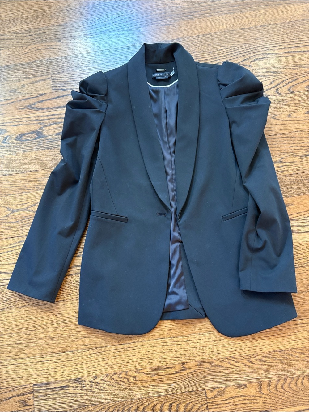 Alice + Olivia Black Puff-Shoulder Shawl-Collar Blazer, 6
